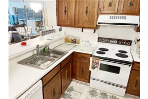 6613 Coral Lake Dr #201, Margate, FL 33063, Sold 07/06/22