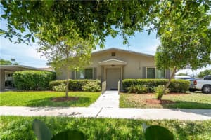1405 NW 10th St, Dania Beach, FL 33004, Sold 06/27/22