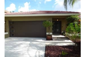 6211 NW 50th St, Coral Springs, FL 33067, Sold 05/25/22