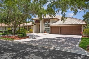 5810 NW 96th Dr, Parkland, FL 33076, Sold 08/15/22