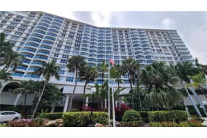 3800 S Ocean Dr APT 419, Hollywood, FL 33019, Sold 07/18/22