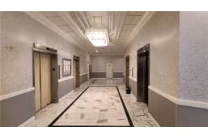 3800 S Ocean Dr APT 419, Hollywood, FL 33019, Sold 07/18/22