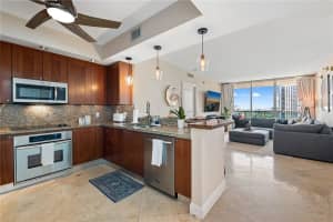 350 SE 2nd St APT 1860, Fort Lauderdale, FL 33301, Sold 08/19/22