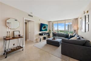 350 SE 2nd St APT 1860, Fort Lauderdale, FL 33301, Sold 08/19/22