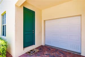 625 SW 3rd Ave, Pompano Beach, FL 33060, Sold 06/06/22