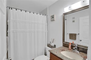 504 Woodgate Cir, Sunrise, FL 33326, Sold 07/08/22