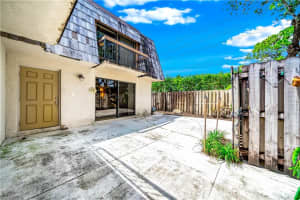 4059 Palm Bay Cir b, West Palm Beach, FL 33406, Sold 06/07/22