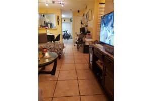 7930 NW 7th St APT 103, Pembroke Pines, FL 33024, Sold 07/20/22