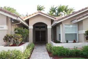 10700 NW 5th St, Plantation, FL 33324, Sold 06/14/22