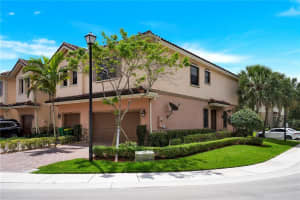 5996 NW 56th Pl, Tamarac, FL 33319, Sold 06/16/22