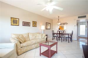 4299 NW 16th St, Lauderhill, FL 33313, Sold 11/08/22