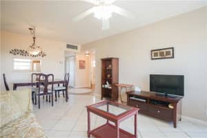 4299 NW 16th St, Lauderhill, FL 33313, Sold 11/08/22