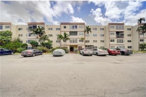 4047 NW 16th St #305, Lauderhill, FL 33313, Sold 06/14/22