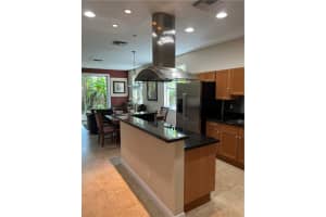 728 NE 7th Ave, Fort Lauderdale, FL 33304, Sold 05/31/22