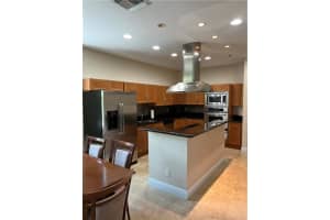 728 NE 7th Ave, Fort Lauderdale, FL 33304, Sold 05/31/22