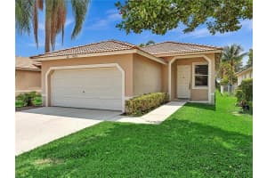 3923 NW 89th Ave, Coral Springs, FL 33065, Sold 06/08/22