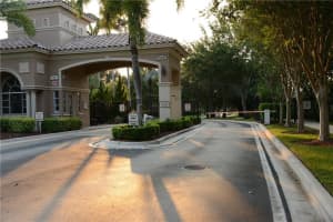 5924 NW 54th Cir, Coral Springs, FL 33067, Sold 07/18/22