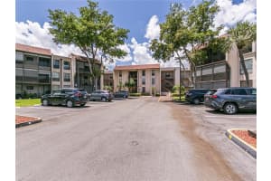 6451 N University Dr APT 124, Tamarac, FL 33321, Sold 07/27/22