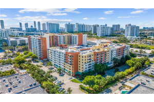 2775 NE 187th St APT 329, Aventura, FL 33180, Sold 06/29/22