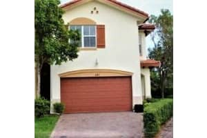 131 E Prive Cir, Delray Beach, FL 33445, Sold 06/23/22