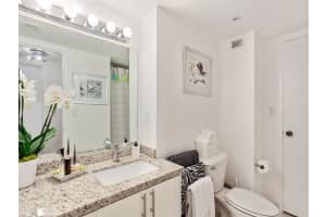 800 West Ave APT 608, Miami Beach, FL 33139, Sold 07/06/22