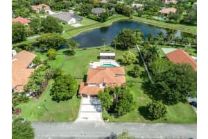 14001 Carlton Dr, Davie, FL 33330, Sold 06/24/22