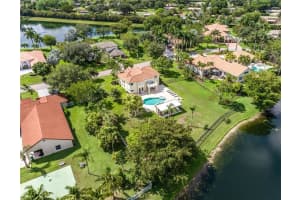 14001 Carlton Dr, Davie, FL 33330, Sold 06/24/22