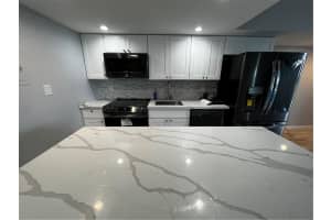 5401 Collins Ave APT 322, Miami Beach, FL 33140, Sold 07/08/22