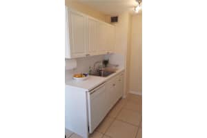 1405 Miami Rd APT 5, Fort Lauderdale, FL 33316, Sold 07/15/22