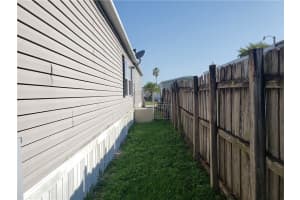 21550 NW 3rd Pl, Pembroke Pines, FL 33029, Sold 07/25/22