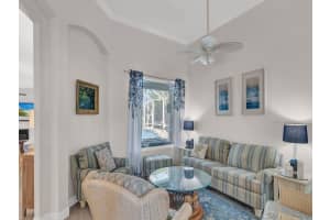 573 44th Ave SW, Vero Beach, FL 32968, Sold 06/28/22