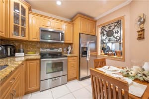 2540 W 67th Pl APT 204, Hialeah, FL 33016, Sold 06/21/22