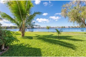 2540 W 67th Pl APT 204, Hialeah, FL 33016, Sold 06/21/22