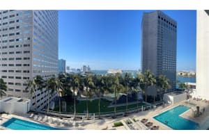 325 S Biscayne Blvd #1718, Miami, FL 33131, Sold 08/03/22