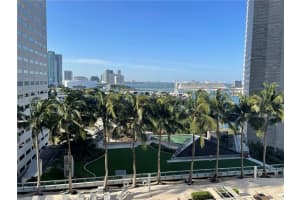 325 S Biscayne Blvd #1718, Miami, FL 33131, Sold 08/03/22
