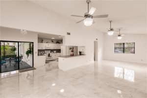 10351 SW 20th St, Davie, FL 33324, Sold 07/15/22