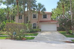 6513 NW 54th St, Lauderhill, FL 33319, Sold 07/25/22