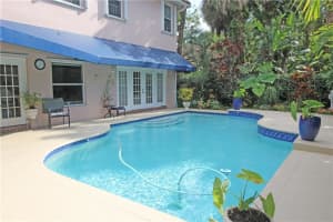 6513 NW 54th St, Lauderhill, FL 33319, Sold 07/25/22