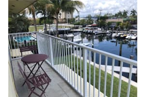 851 SE 22nd Ave APT 4, Pompano Beach, FL 33062, Sold 08/10/22
