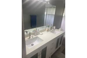 10206 NW 71st Pl, Tamarac, FL 33321, Sold 09/02/22