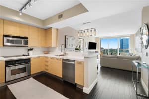 350 SE 2nd St APT 1960, Fort Lauderdale, FL 33301, Sold 07/27/22