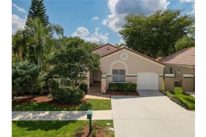 1465 Harbour Side Dr, Weston, FL 33326, Sold 06/20/22