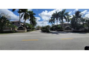 9264 NW 55th St, Sunrise, FL 33351, Sold 06/17/22