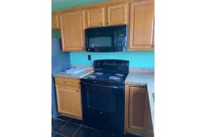 4040 NW 19th St #405, Lauderhill, FL 33313, Sold 08/02/22