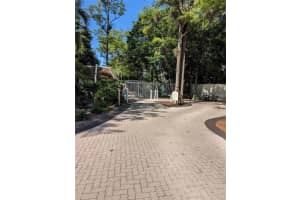 MLS# F10331399, Oakland Park, Florida 33309