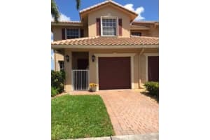 3524 Parkside Dr, Davie, FL 33328, Sold 06/24/22