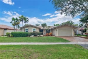847 W Plantation Cir, Plantation, FL 33324, Sold 07/27/22