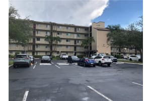 7740 NW 50th St APT 105, Lauderhill, FL 33351, Sold 07/12/22