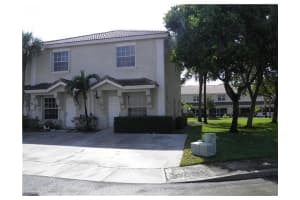 416 SW 122nd Ave, Pembroke Pines, FL 33025, Sold 06/27/22