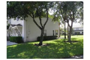 416 SW 122nd Ave, Pembroke Pines, FL 33025, Sold 06/27/22